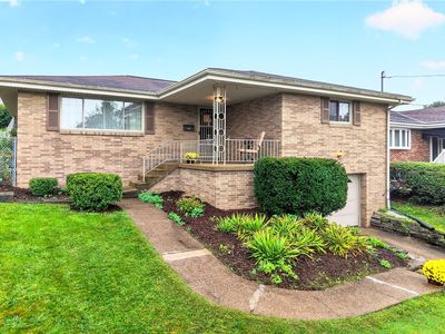106 Cedarbrook Dr