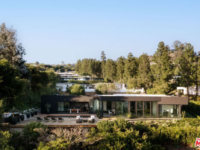 500 Chalette Dr