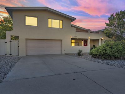 1805 Valdez Dr NE