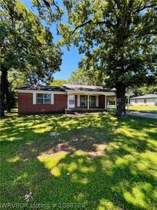 1305 Bugscuffle Rd