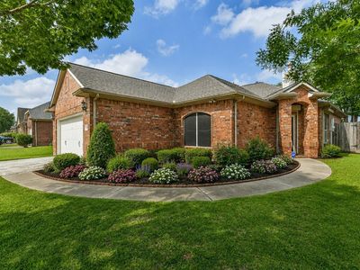 4055 Bentwood Dr