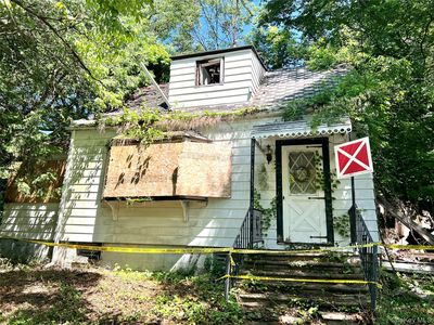 11 Knolls Road