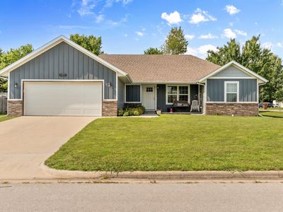 Property at 115 E Seminole Street, Strafford, MO