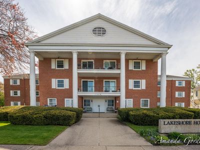 1249 Lakeshore Dr APT 139