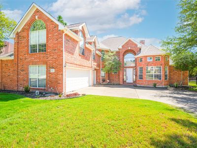 909 Hills Creek Dr