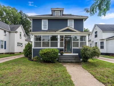 52 W 17th St