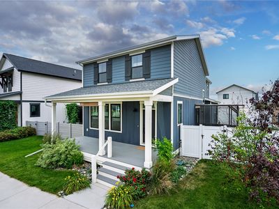 1827 Annas Garden Ln