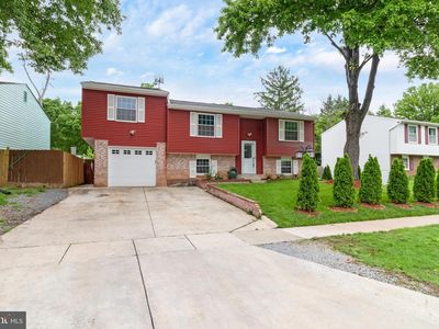 Property at 19445 Saint Johnsbury Ln, Germantown, MD