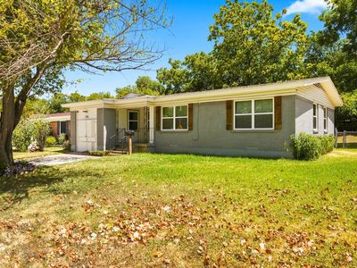 726 N Carrier Pkwy
