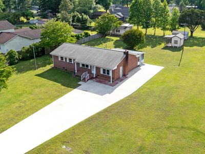 1123 Highland Ave