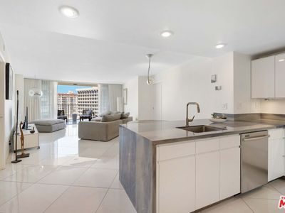 700 E Ocean Blvd Unit 1501