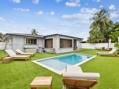 Property at 6931 SW 2nd St, Hollywood, FL
