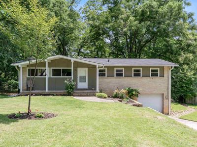 517 Edgecrest Dr