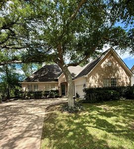 222 W Castle Harbour Dr