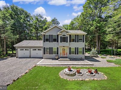 15 Lakeside Ln