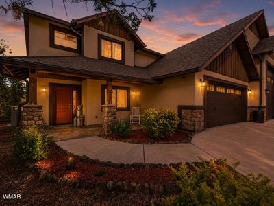 200 W Long Leaf Dr