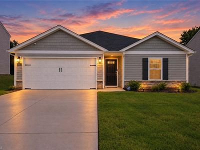 133 E Farm Loop