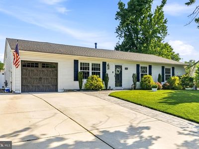 15 Grayburn Dr