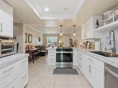 569 E St #34