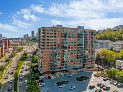 916 Hudson Park
