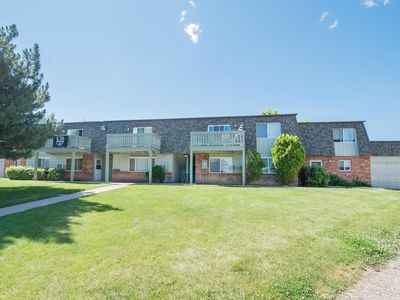 1720 Azalea Ct