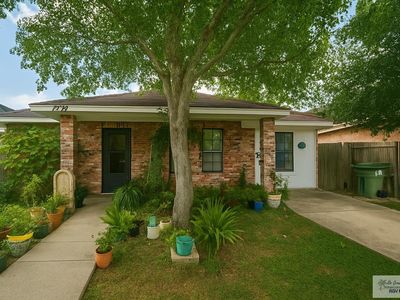 2445 Las Brisas Blvd