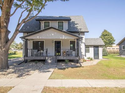 Property at 1909 17th St, Rock Valley, IA