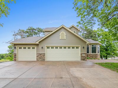 22561 Typo Creek Dr NE