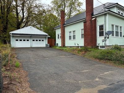 10 Pleasant St