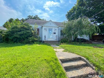 277 Nichols Avenue