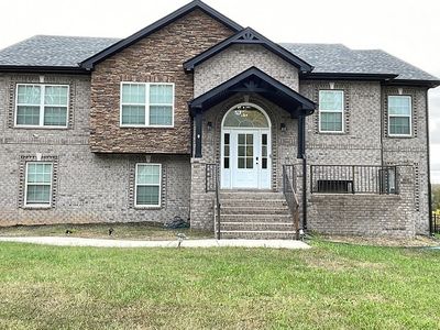 529 Cresthaven Ln