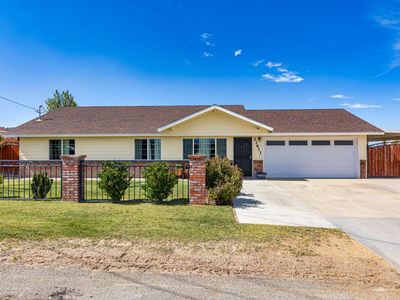 21611 Westwood Blvd