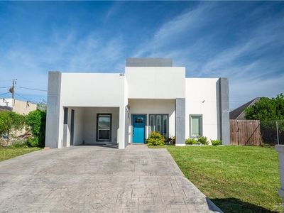Property at 502 W La Quinta Dr, Pharr, TX