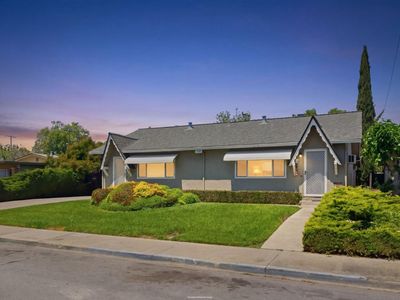 2245 Royal Dr