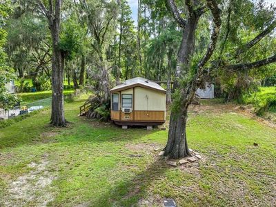 3913 Alafia Blvd