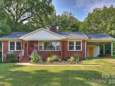 2816 Shamrock Dr