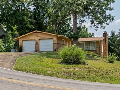 906 Wilkie Dr