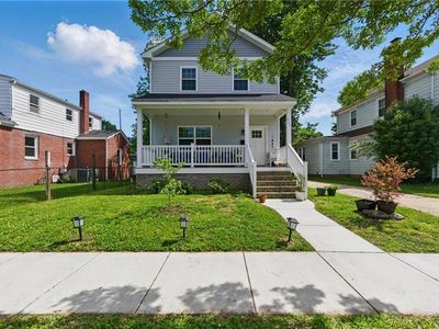1705 McDaniel St