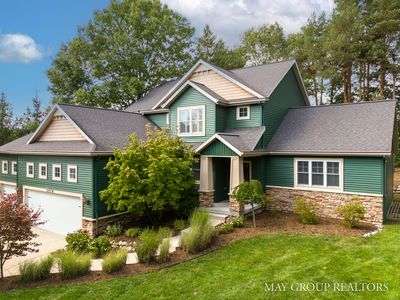 2970 Coppergrove Dr NE