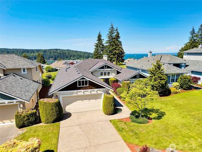 95 Seaway Place