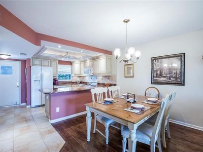 351 Charlemagne Blvd APT B201