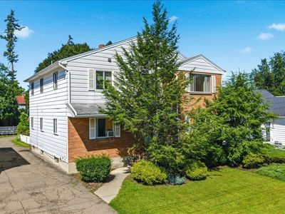 111 W End Ave