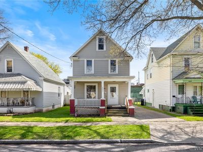 2021 Grand Ave