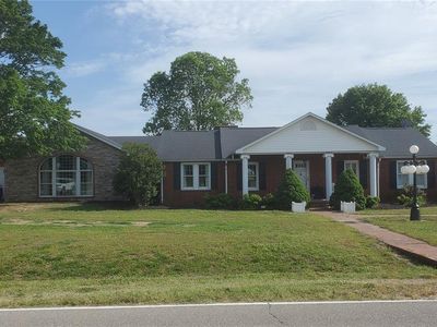 763 N Highway Cc