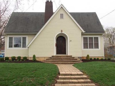 97 Richmond Ave