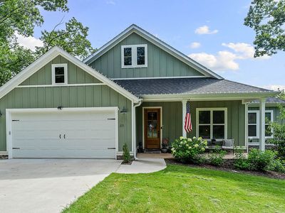 49 Argyll Dr