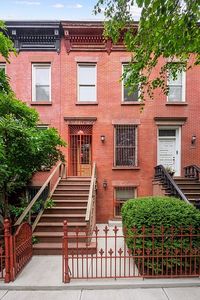 637 Baltic St