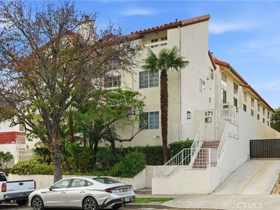 871 S Lucerne Blvd APT 2