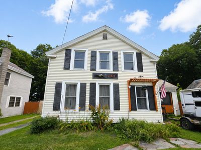 260 North College Street