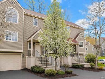 1502 Regent Drive